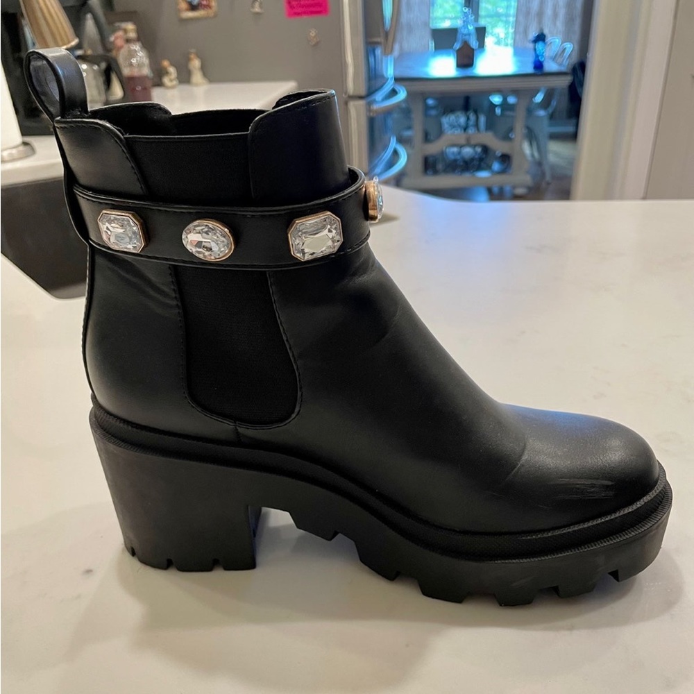 Black booties soda brand